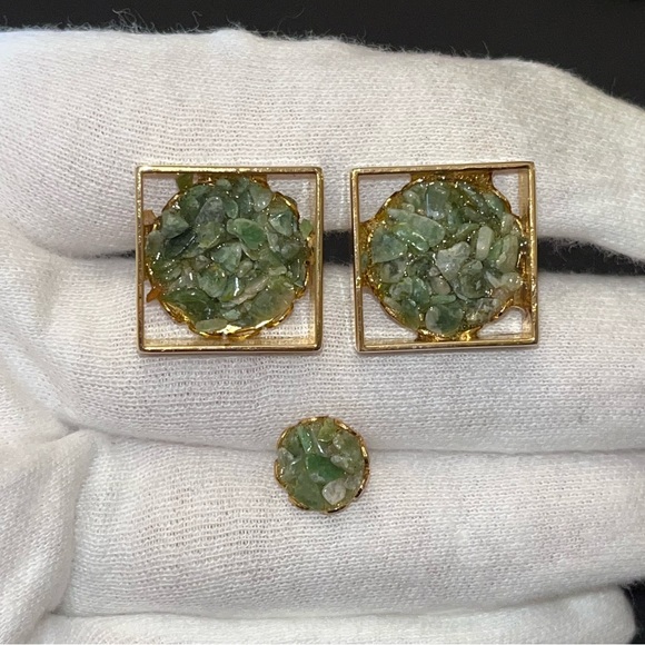Vintage Jade Cufflinks and Tie Tack - Picture 5 of 7